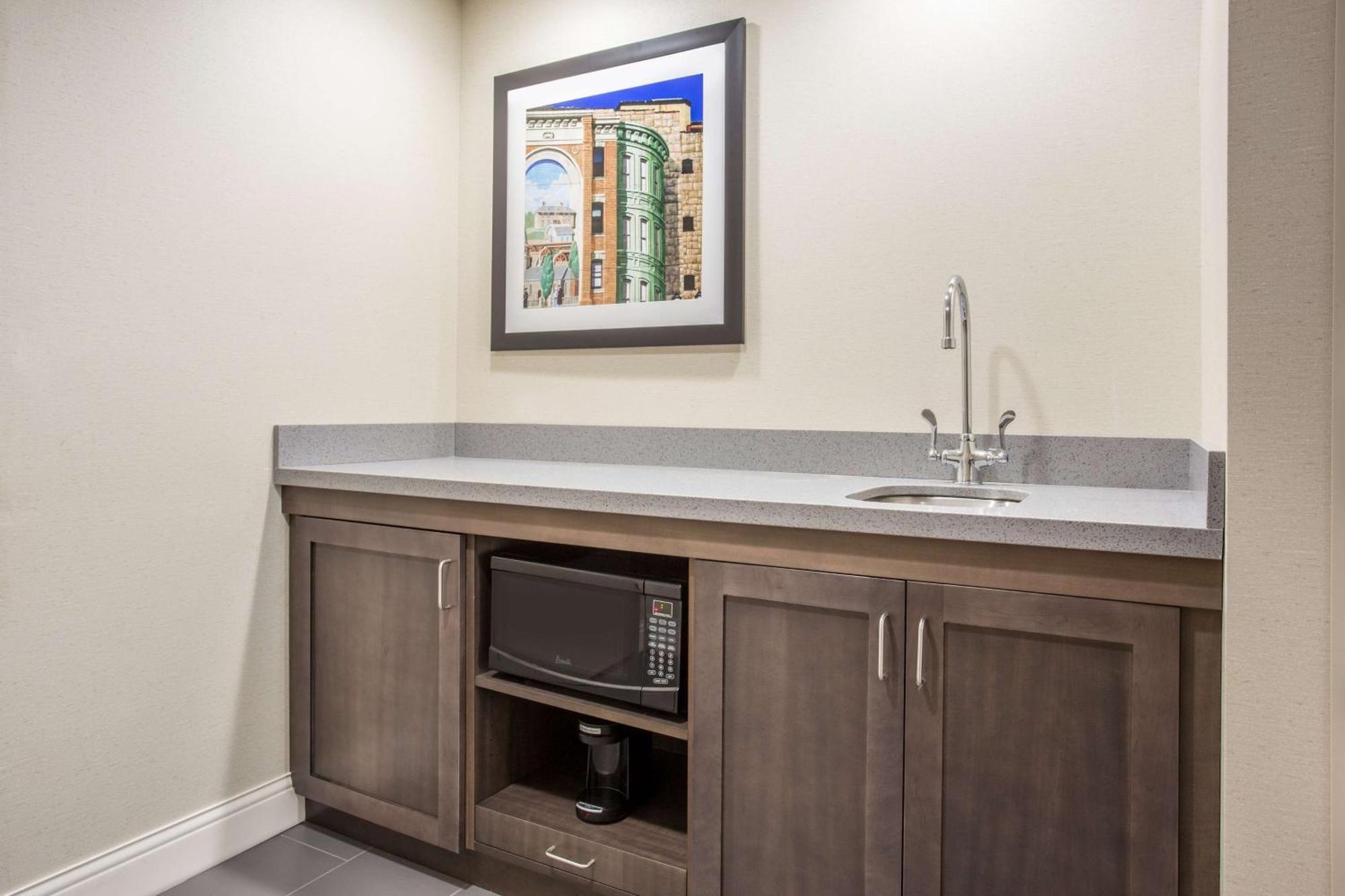 Hampton Inn & Suites Yonkers - Westchester Extérieur photo