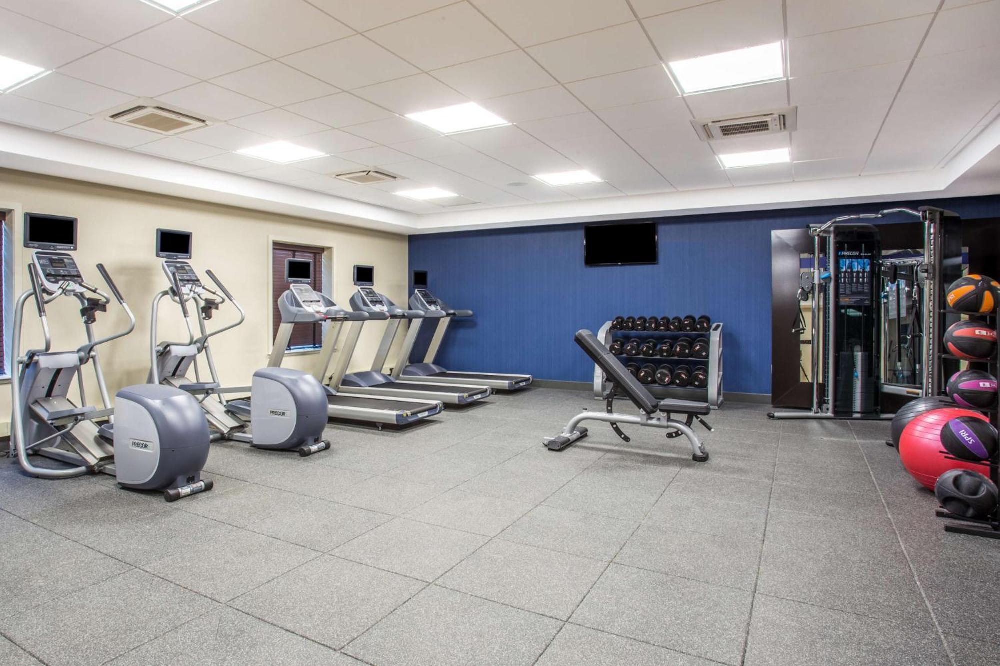 Hampton Inn & Suites Yonkers - Westchester Extérieur photo