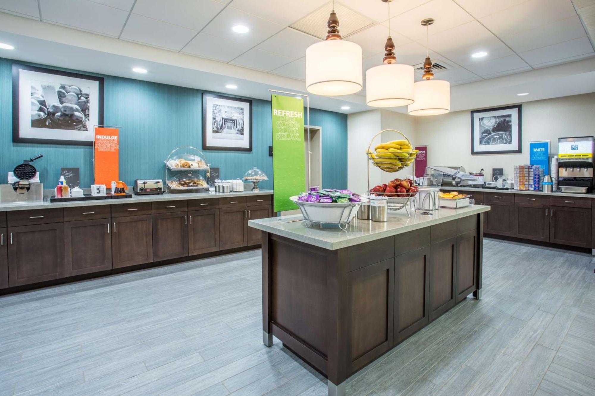 Hampton Inn & Suites Yonkers - Westchester Extérieur photo