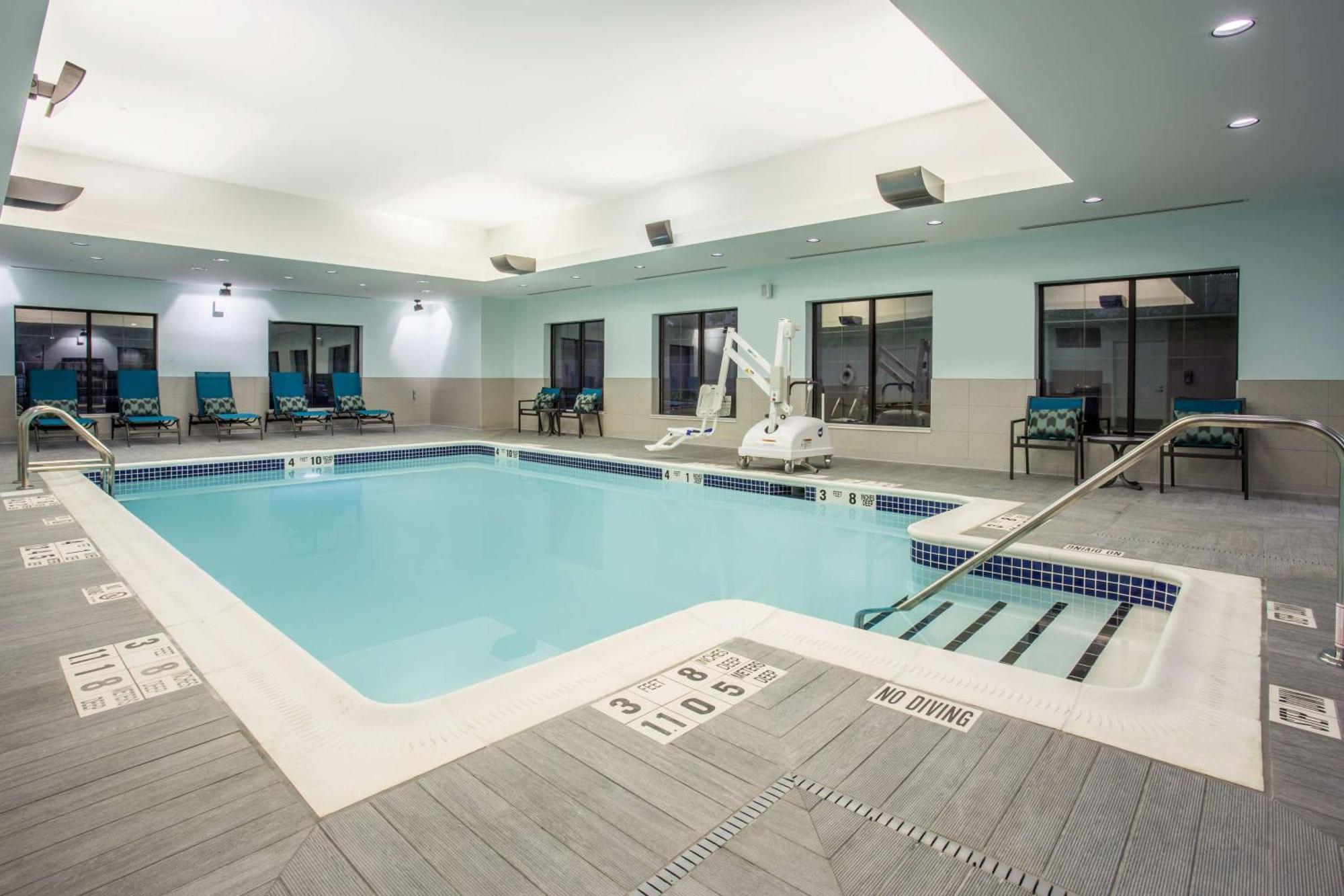 Hampton Inn & Suites Yonkers - Westchester Extérieur photo