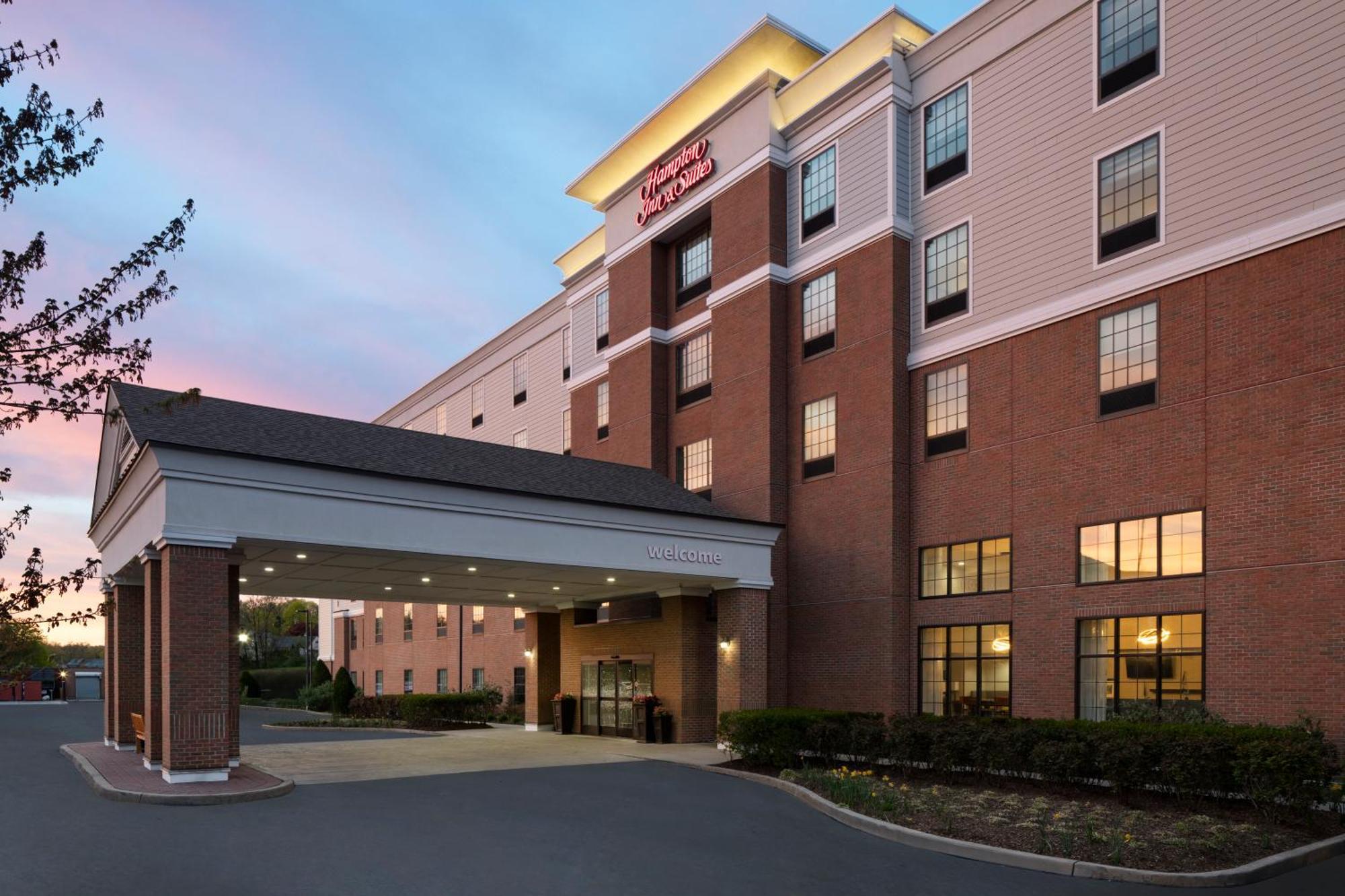 Hampton Inn & Suites Yonkers - Westchester Extérieur photo